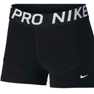 NWOT Black Nike Pros